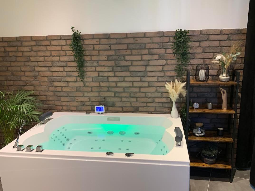 V' Appart Spa Τρουά Εξωτερικό φωτογραφία